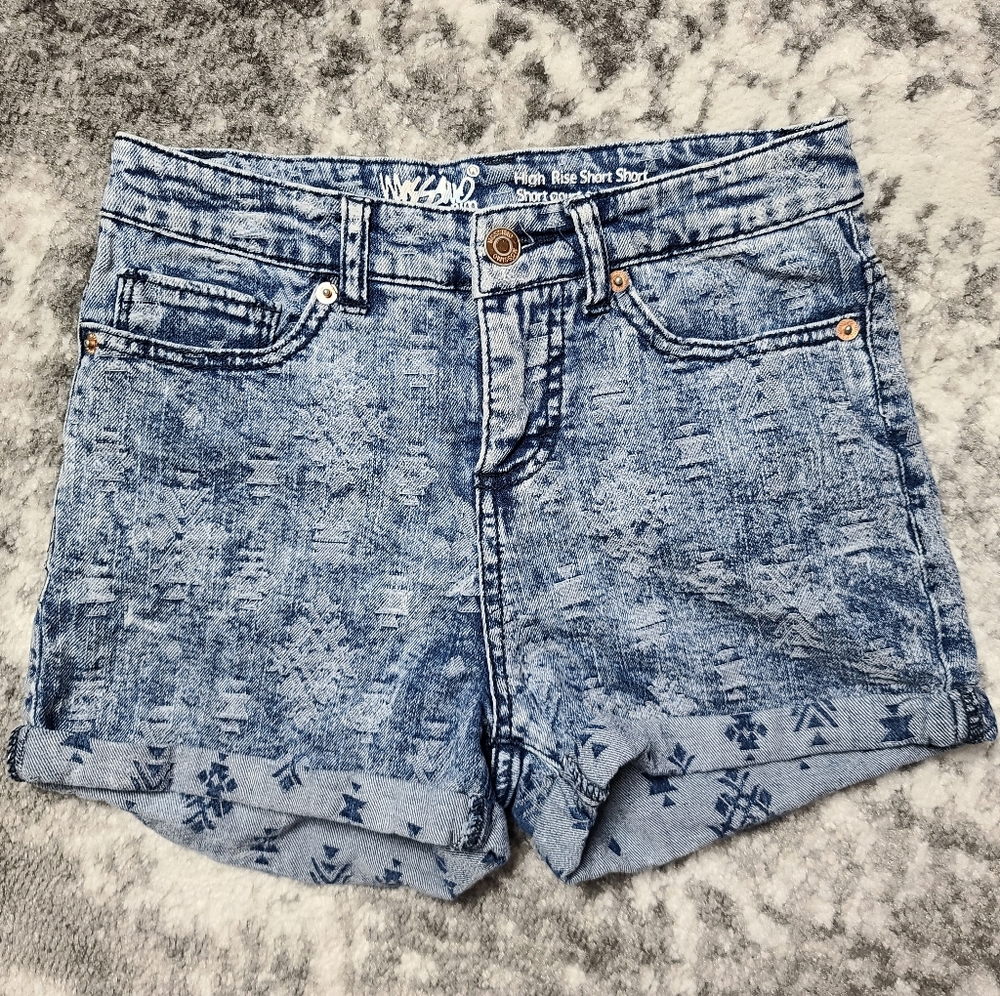 Mossimo Denim Aztec Design Acid Wash Cuffed